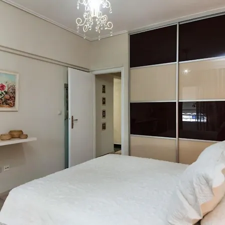 Charming Athinas House With Modern Touches In Kallithea Athens